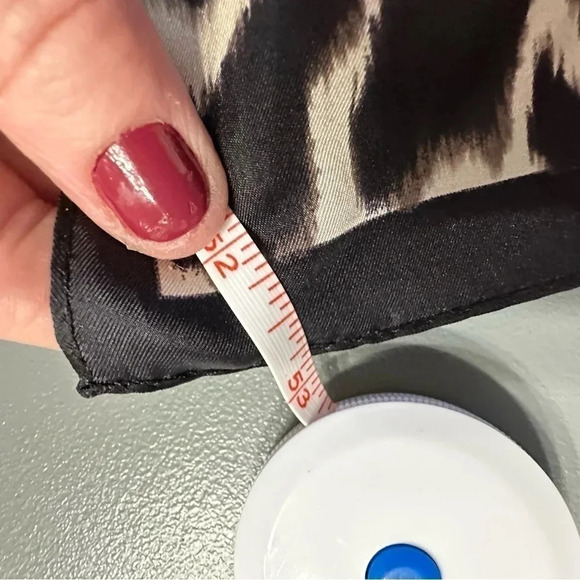 Adrienne Landau silk animal‎ print 53 x 11 scarf - Picture 4 of 5